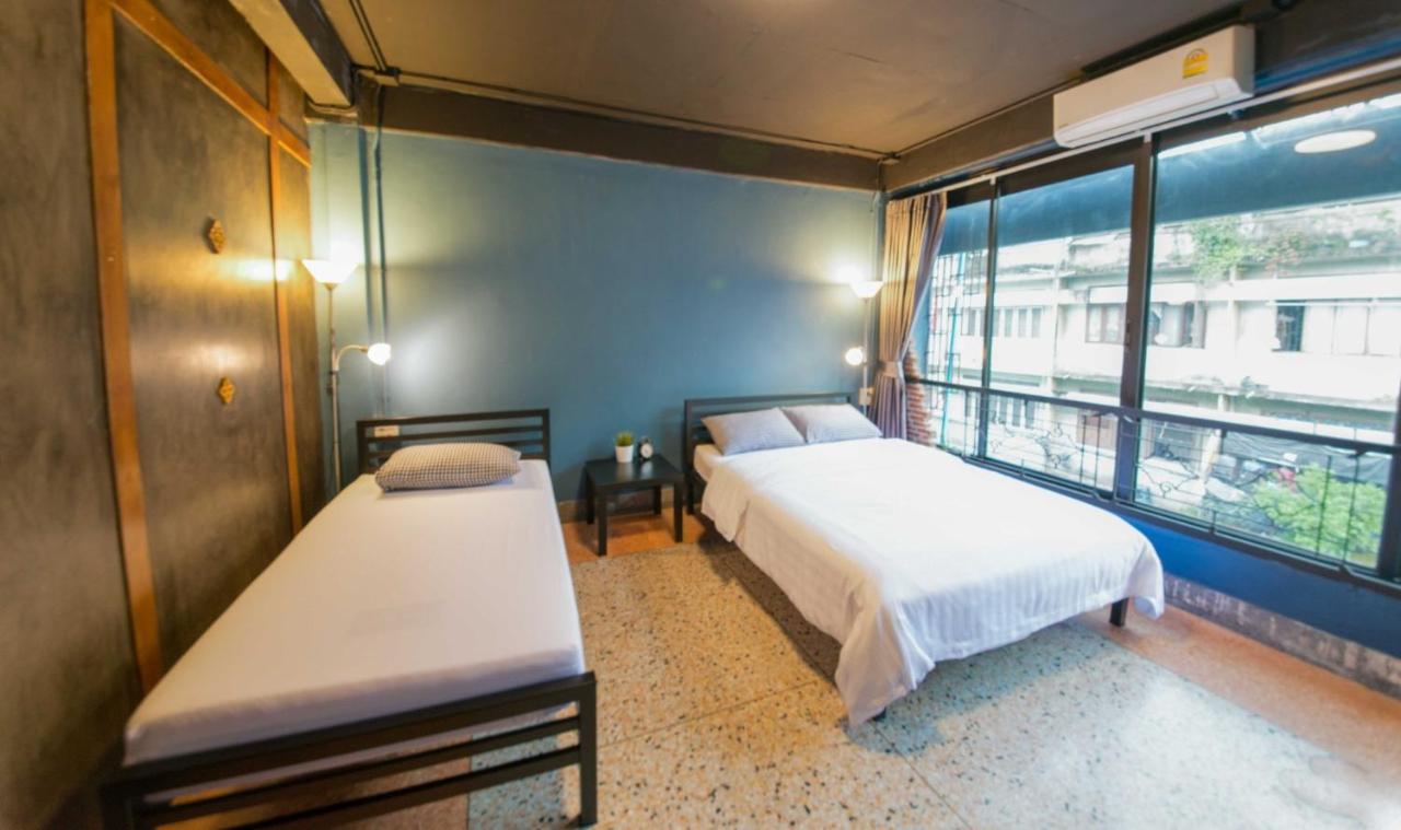 Teegether Hostel Bangkok Exterior foto